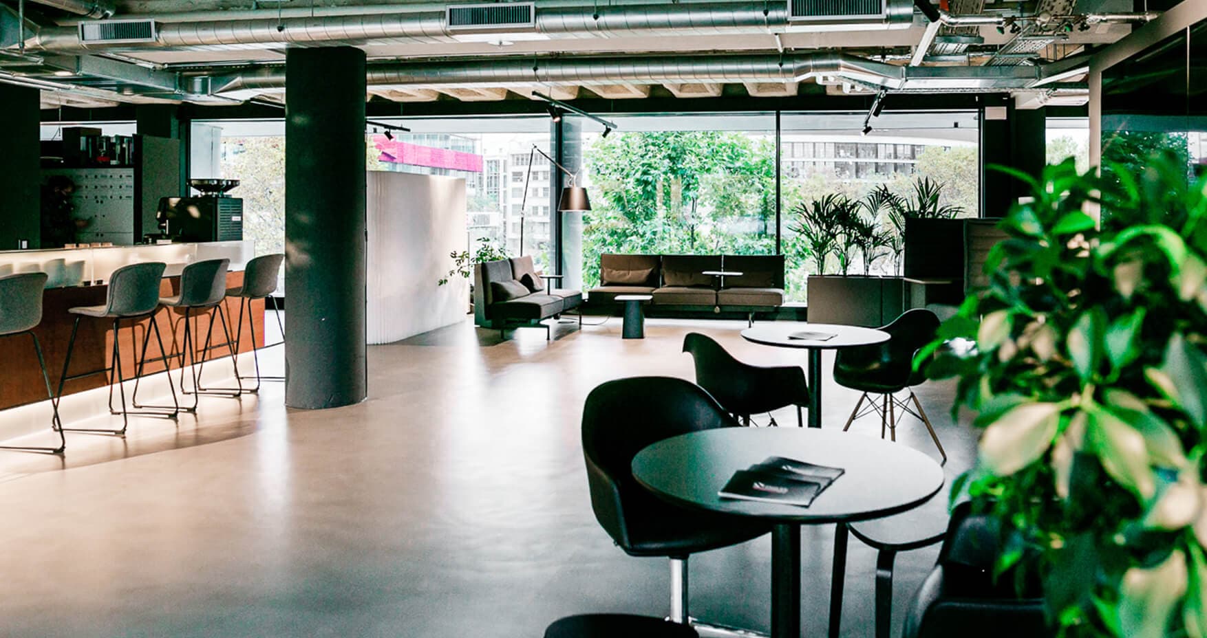 Scaling Spaces Bikini Berlin Foto 2