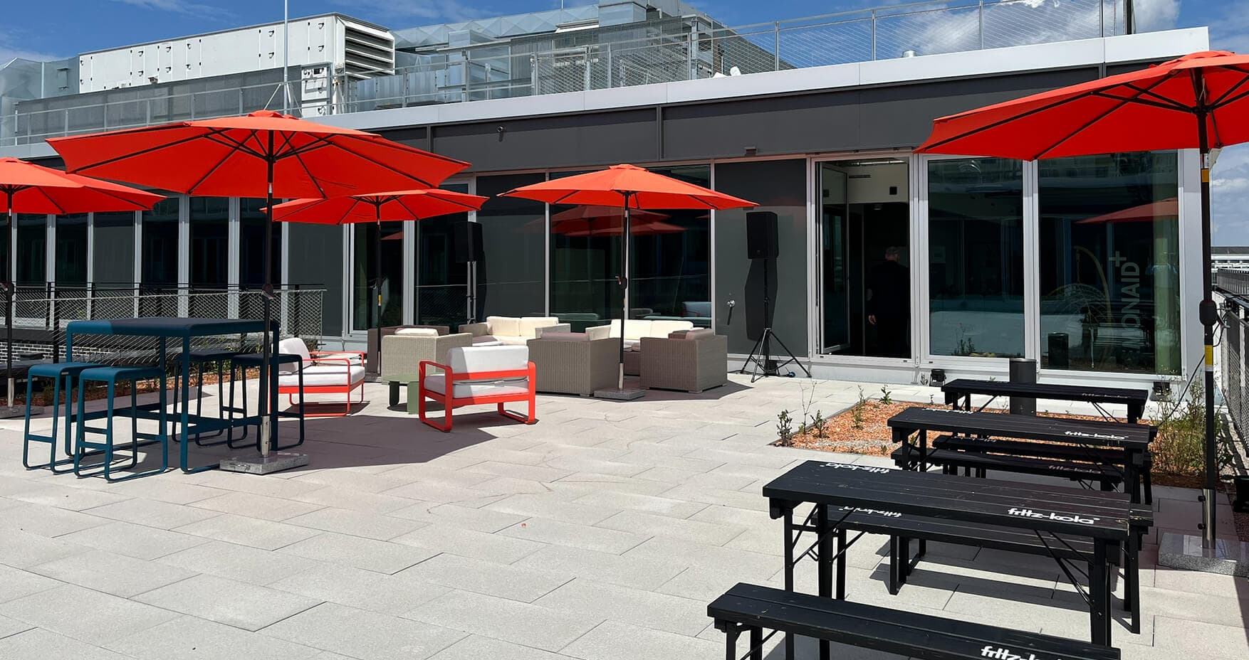 1000 Satellites München SOHO Foto 4