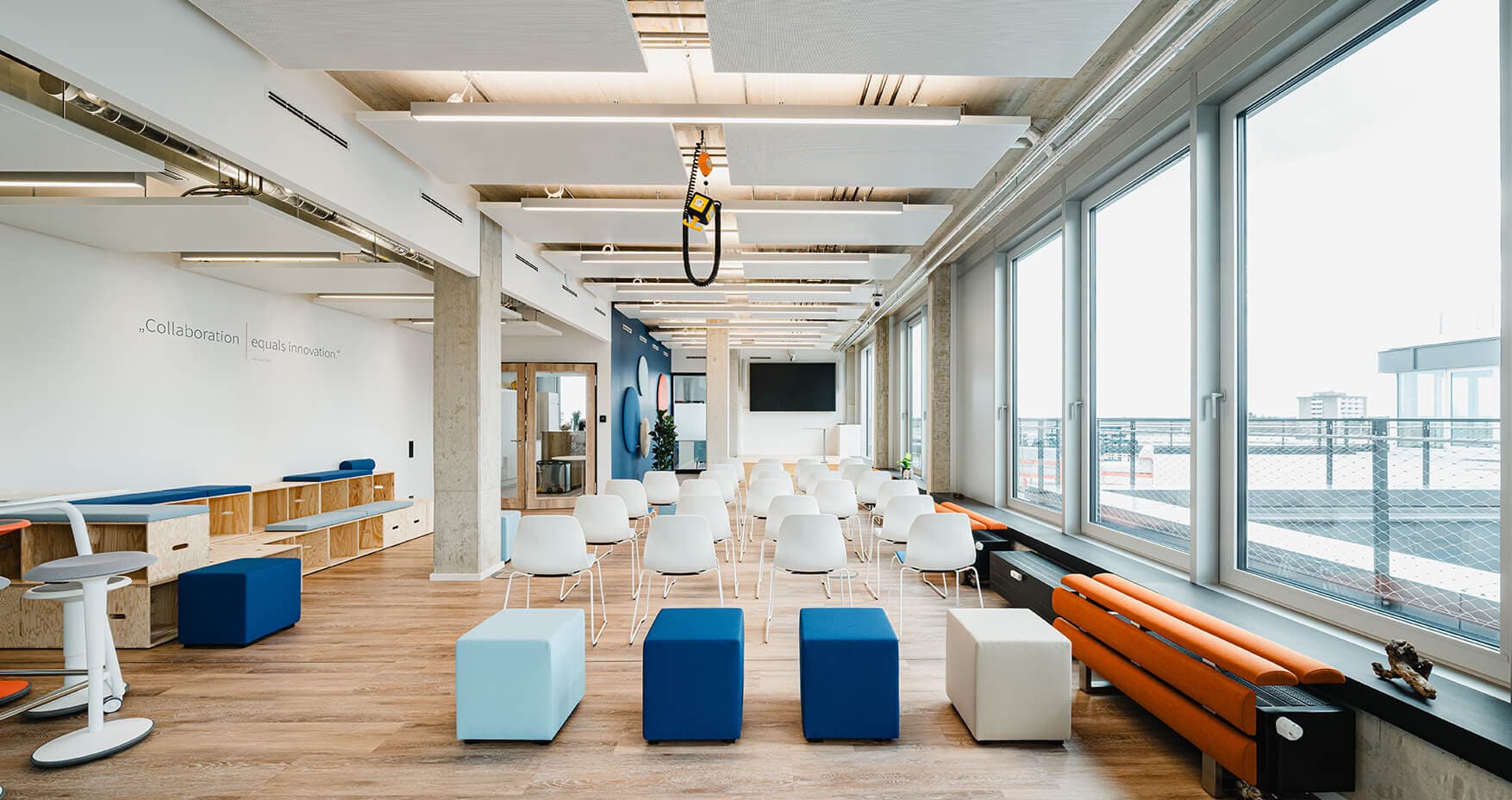 1000 Satellites München SOHO Foto 5