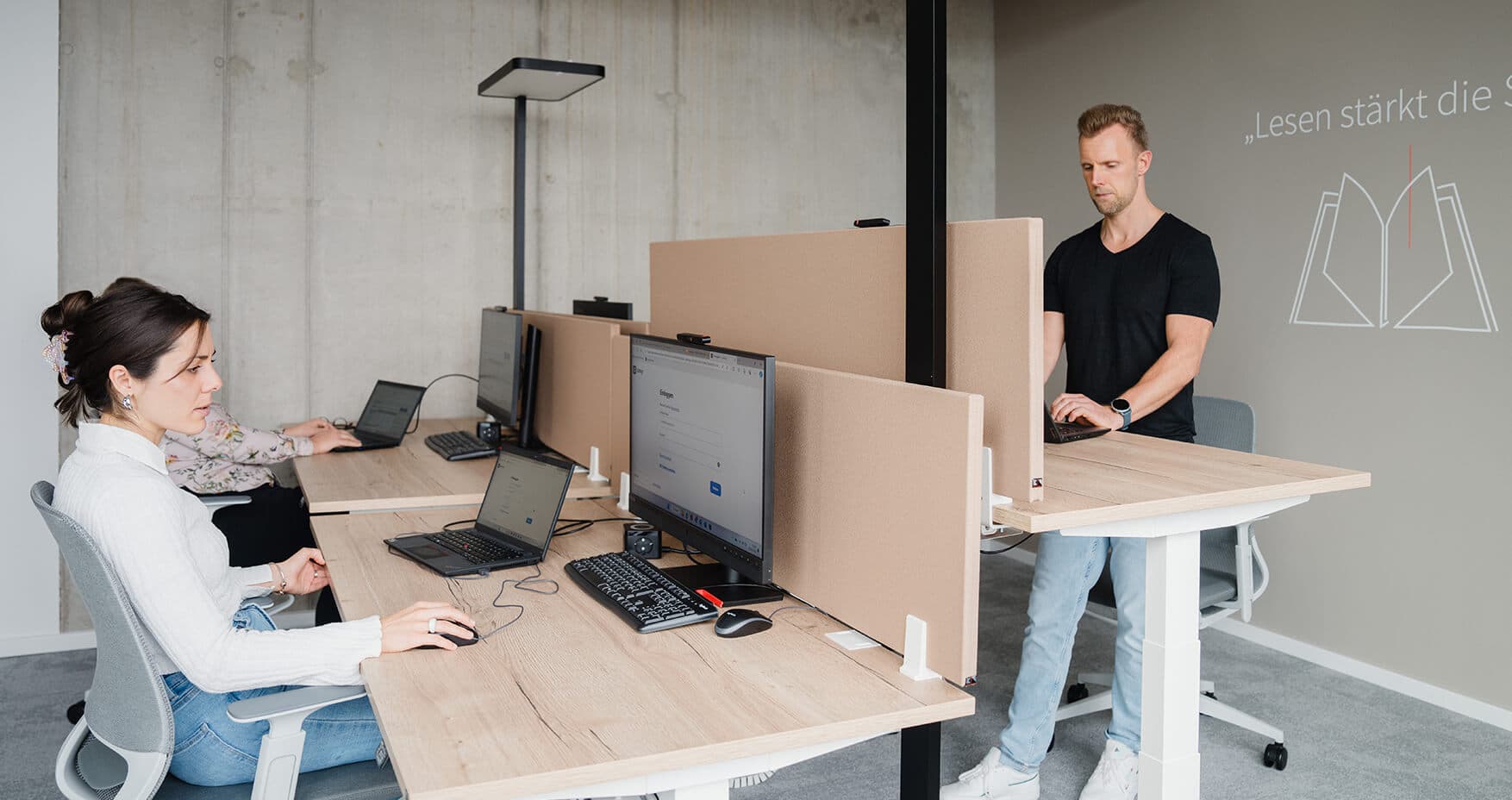 1000 Satellites München SOHO 1