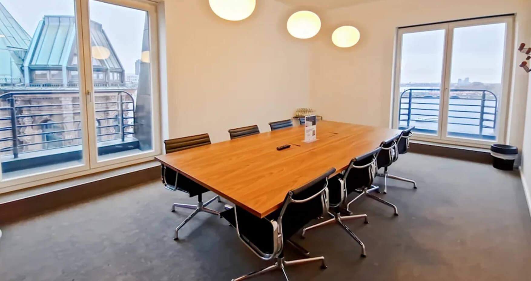 Signature Hamburg Jungfernstieg Foto 5