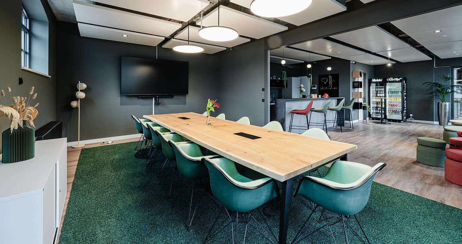 1000 Satellites München The Malt Foto 4